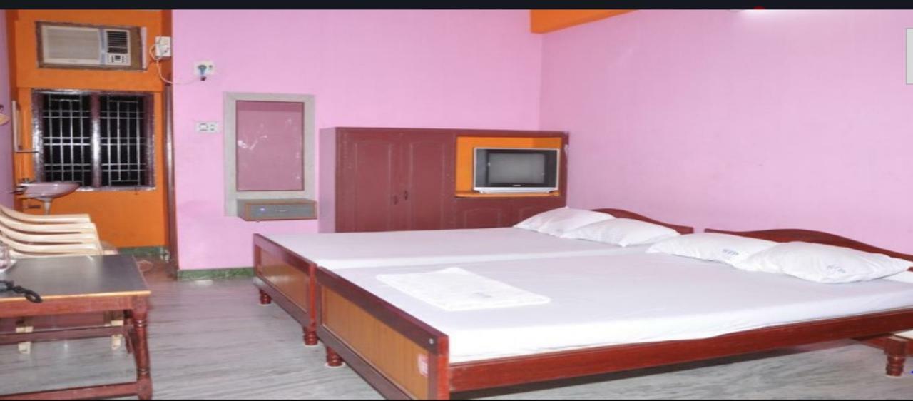 Hotel Vaithee Park 钦奈 外观 照片